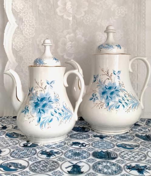 Societé Ceramique koffiekannen 2 stuks, Antiek en Kunst, Antiek | Servies los, Ophalen of Verzenden