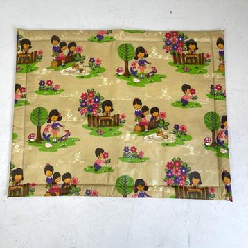Vintage retro kleurrijk jaren 70 boxkleed speelkleed skai  beschikbaar voor biedingen
