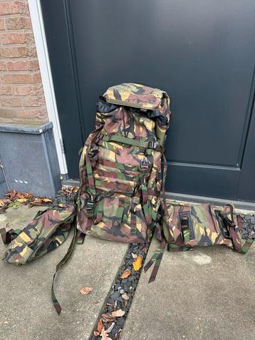 Nieuwe leger rugzak - ideaal voor backpacken! beschikbaar voor biedingen