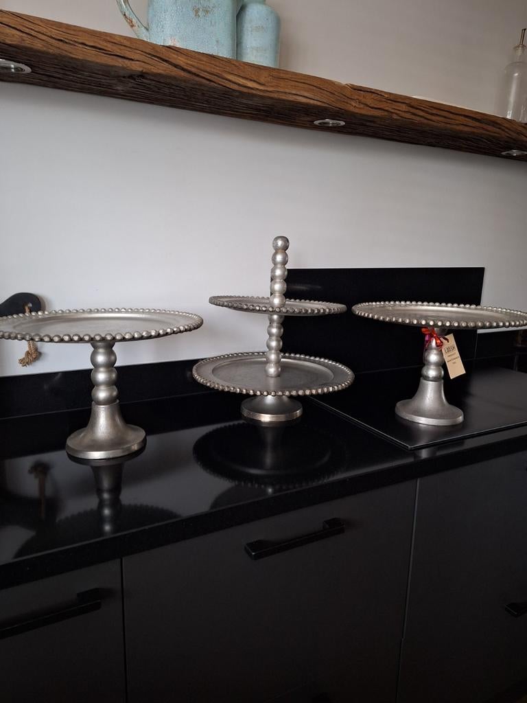 3 etageres van Lodsh., Ophalen of Verzenden
