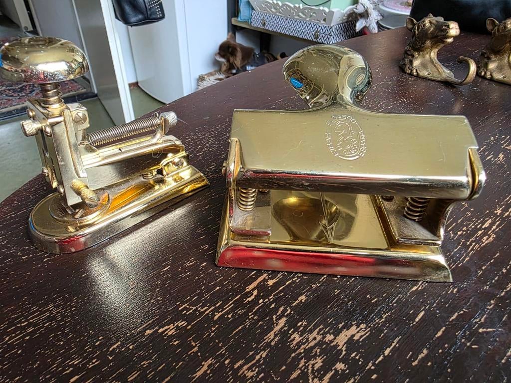 El  casco set, Ophalen