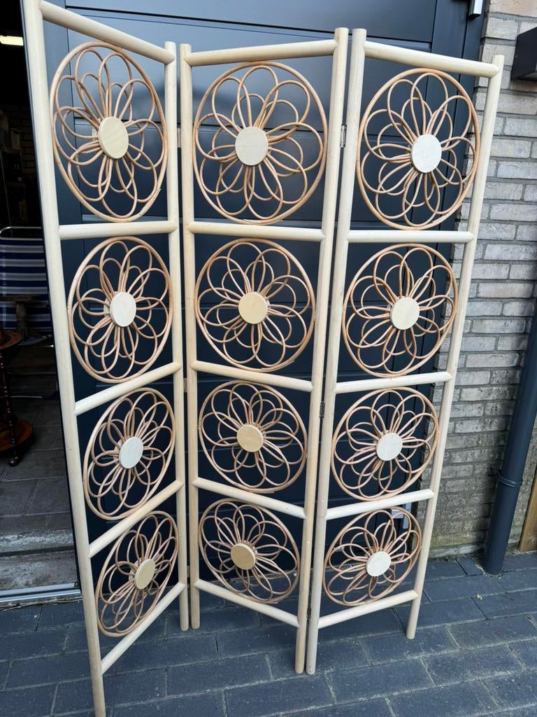 Nieuw kamerscherm met bloem motief, Huis en Inrichting, Woonaccessoires | Kamerschermen, Ophalen, Nieuw