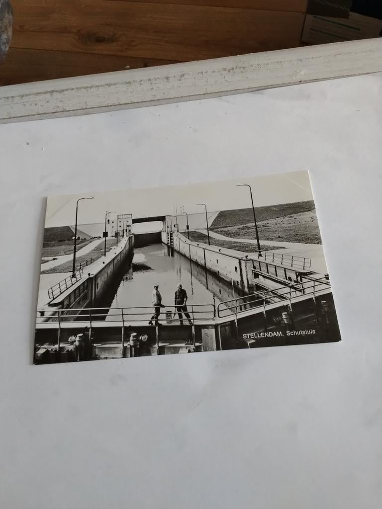 STELLENDAM. SCHUTSLUIS, Verzamelen, Ansichtkaarten | Nederland, Ophalen of Verzenden, Voor 1920, Zuid-Holland
