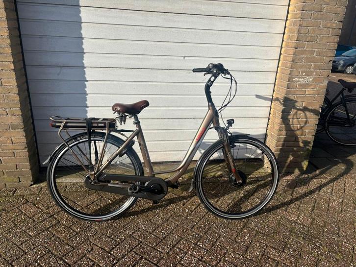 Stella, Fietsen en Brommers, Fietsen | Dames | Damesfietsen, Zo goed als nieuw, Overige merken, Versnellingen, 53 tot 56 cm, Ophalen of Verzenden