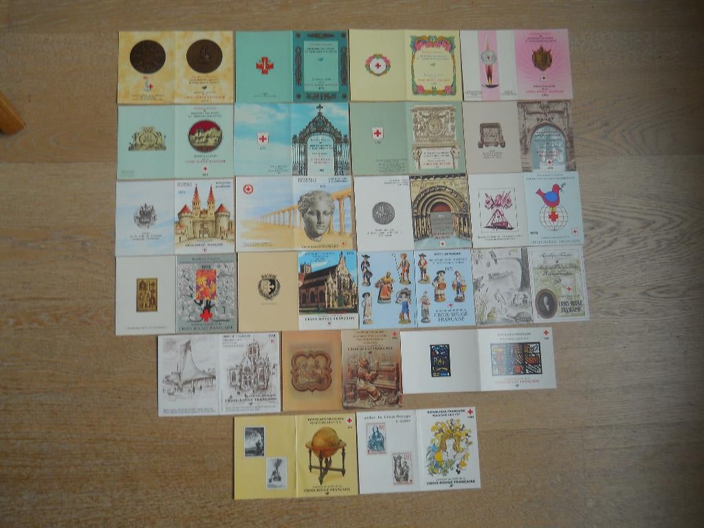 Frankrijk 1963-1983 Pracht verzameling Carnets Croix-Rouge, Postzegels en Munten, Postzegels | Europa | Frankrijk, Postfris, Ophalen of Verzenden