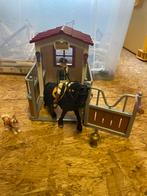 Leuke stal met Tori van de horse club en haar zwarte paard, Ophalen of Verzenden, Gebruikt, Jongen of Meisje