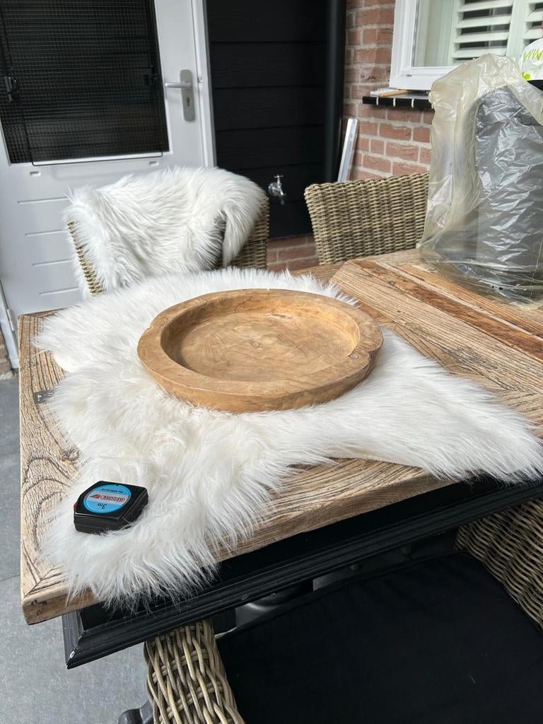 Decoratieve olijfhouten schaal, Ophalen, Schaal, Rond, Zo goed als nieuw