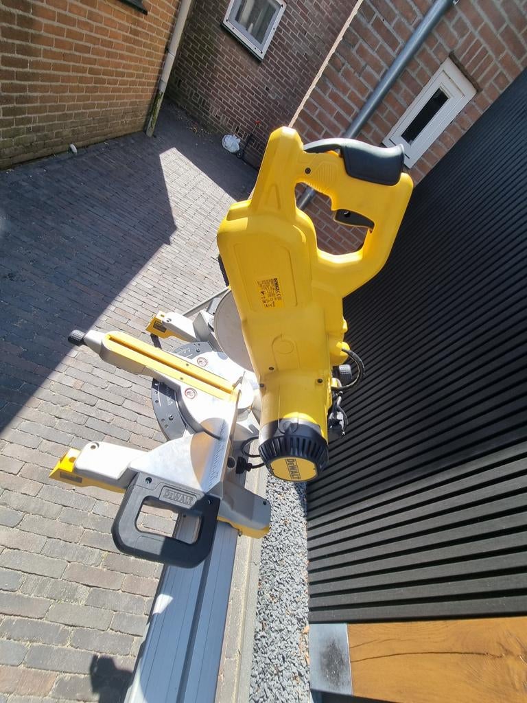 Dewalt afkortzaag ‼️NIEUW‼️, 70 mm of meer, Nieuw, Ophalen of Verzenden, Afkortzaag