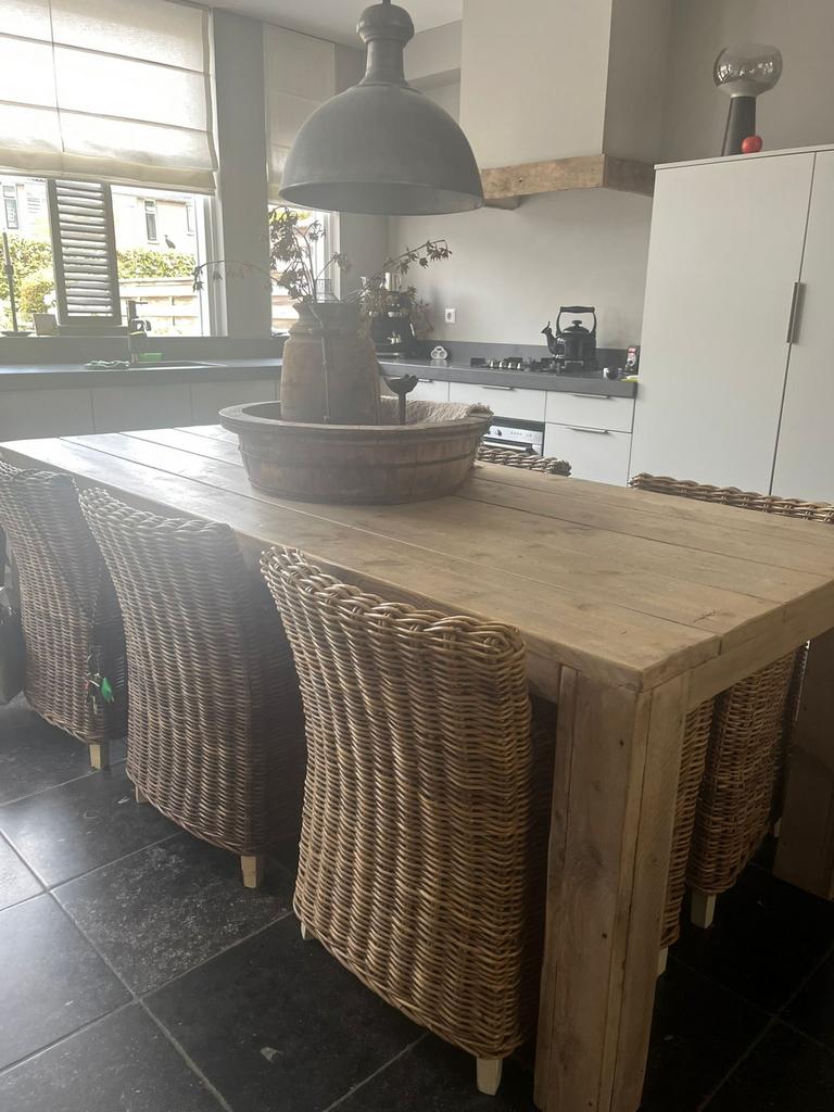 4 stuks robuuste landelijke rieten stoelen, Huis en Inrichting, Stoelen, Ophalen, Gebruikt, Overige kleuren, Riet of Rotan