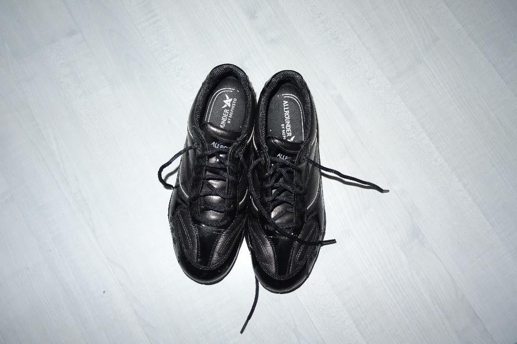 sneakers, Overige kleuren, Ophalen of Verzenden, Sneakers of Gympen, Zo goed als nieuw