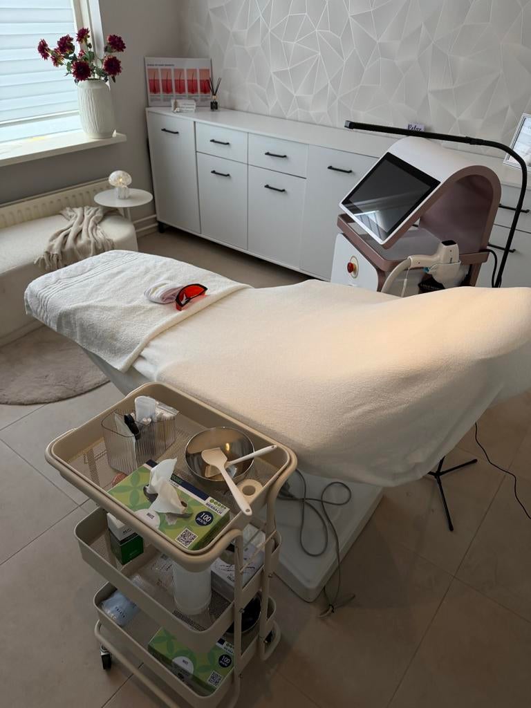 Complete Inboedel Laser Salon - Diode Ice Quatro Wave, Ophalen