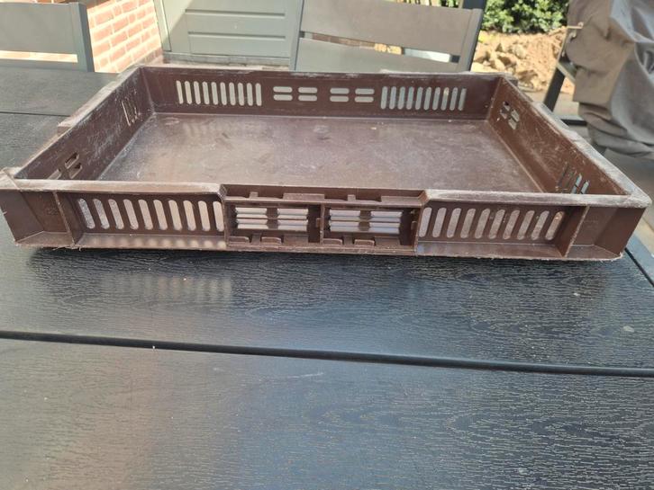 44 gebruikte plastic stapelkratten 60x40x7 cm, Doe-het-zelf en Verbouw, Kratten en Dozen, Gebruikt, Krat, 50 tot 75 cm, Minder dan 35 cm