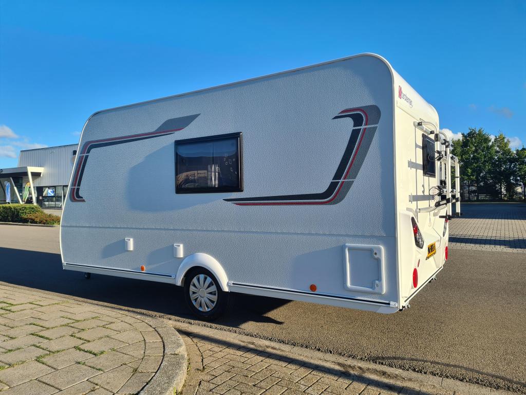 Sterckeman Easy 420 CP Voortent!, Caravans en Kamperen, Caravans, Sterckeman, Bedrijf, Treinzit, 4 tot 5 meter