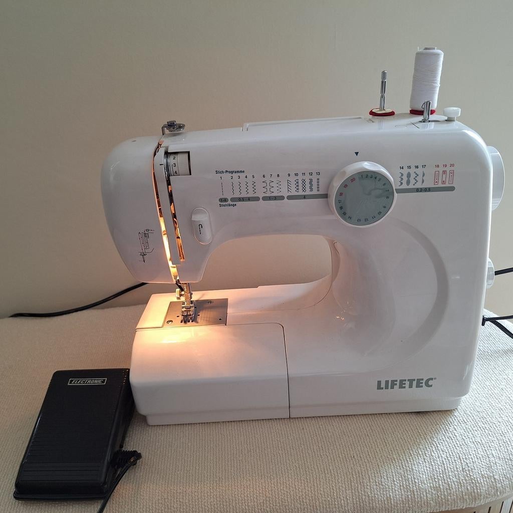 Lifetec naaimachine, Ophalen, Zo goed als nieuw, Naaimachine, Overige merken