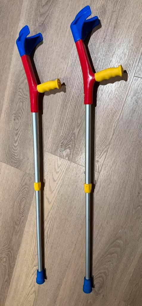 Krukken voor kinderen kinder krukken verstelbaar in hoogte, Diversen, Loopkrukken, Zo goed als nieuw, Ophalen of Verzenden