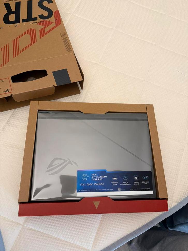 ASUS ROG Strix G16 | RTX 5080 | Core Ultra 9 | Nieuw staat, Computers en Software, Windows Laptops, Zo goed als nieuw, 15 inch