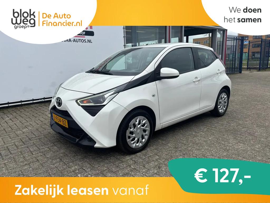 Toyota Aygo 1.0 VVT-i x-play € 9.250,00, Stof, Gebruikt, Wit, Origineel Nederlands