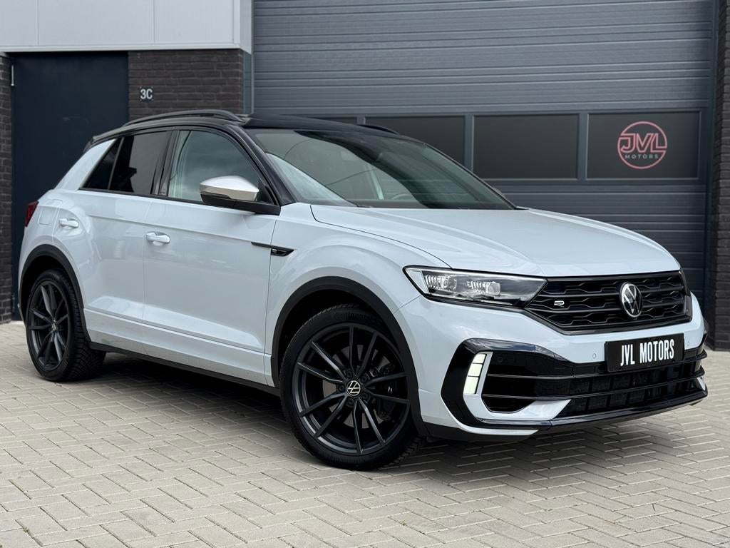 Volkswagen T-Roc 2.0 TSI R | AKRAPOVIC | PANO | LEDER | 2021, Automaat, Zwart, 4 cilinders, 1984 cc