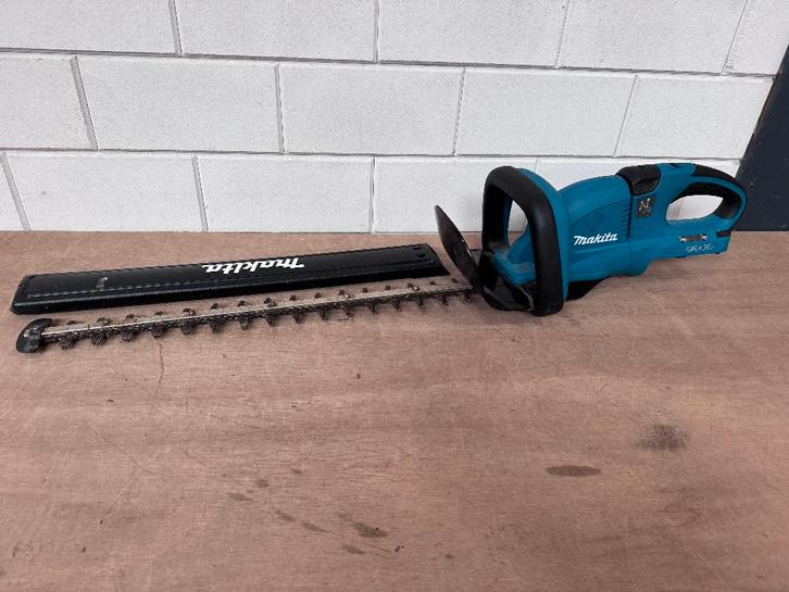 Makita DUH551 18V accu heggenschaar 36V (2x18V), Tuin en Terras, Heggenscharen, Zo goed als nieuw, Accu, Ophalen of Verzenden