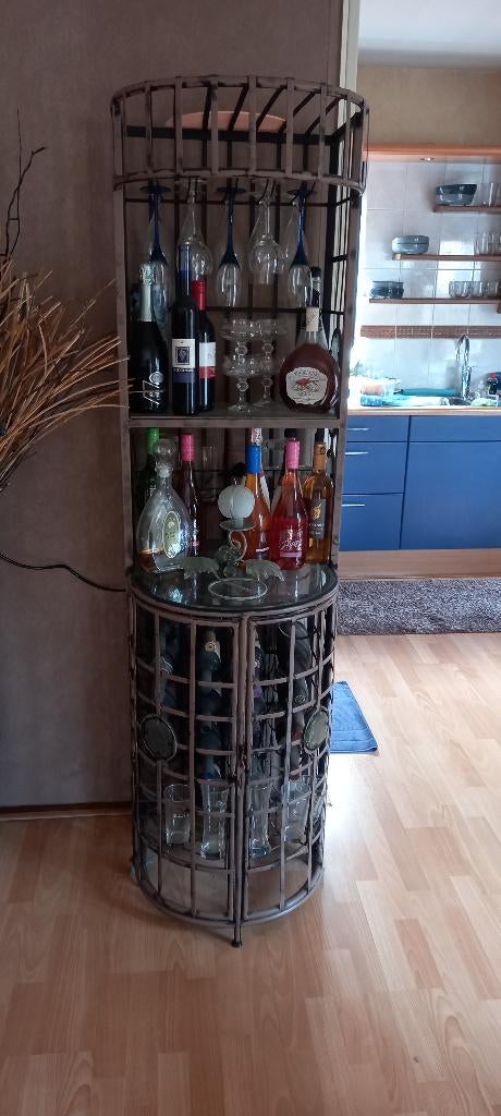 Wijnkast, Ophalen, Zo goed als nieuw, 25 flessen of meer, Metaal