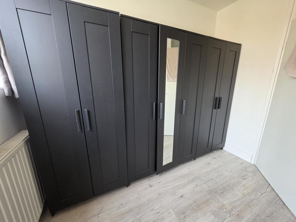 IKEA PAX kledingkast zwart met spiegeldeur –, Huis en Inrichting, Kasten | Roldeurkasten en Archiefkasten, Ophalen of Verzenden