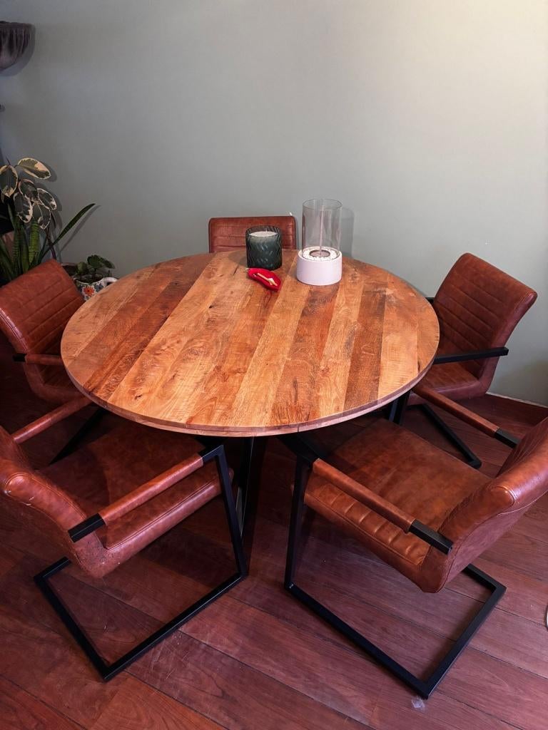 Ronde mangohout eettafel 130CM, Huis en Inrichting, Tafels | Eettafels, Ophalen, Rond, Zo goed als nieuw, Vijf personen of meer