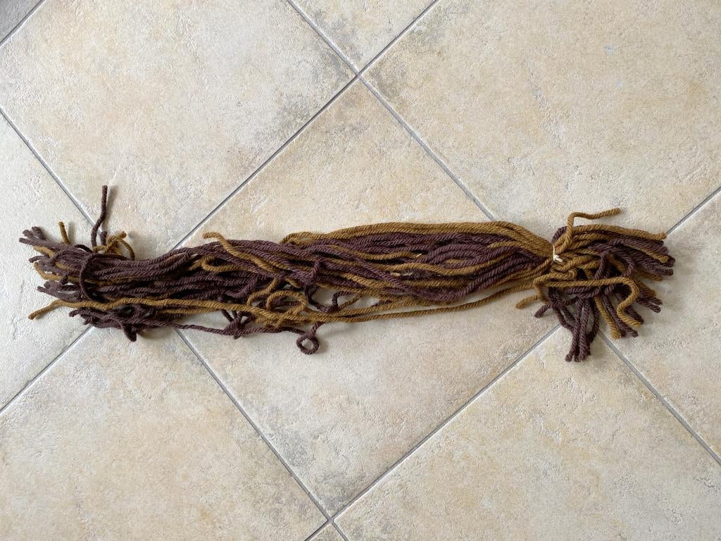 bundeltje losse draden Smyrna wol merk LEITHEN 100% Acryl, Ophalen of Verzenden, Zo goed als nieuw, Breien of Haken, Wol of Garen