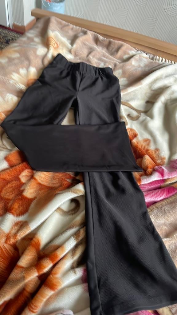 Zwarte flair broek, Ophalen, Zo goed als nieuw, Meisje, Broek