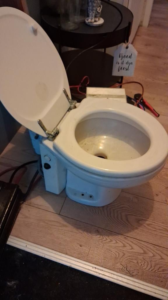 12 volt vetus toilet, Ophalen of Verzenden