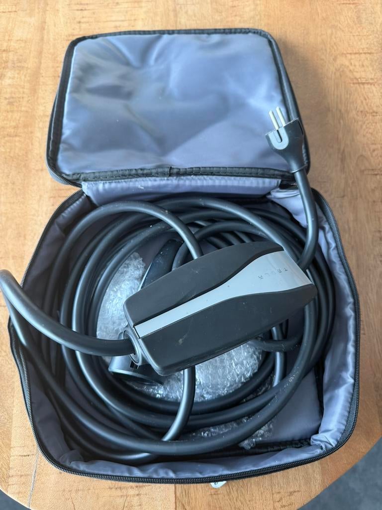Tesla home charger (mobile connector), Ophalen of Verzenden, Zo goed als nieuw, Laadkabel
