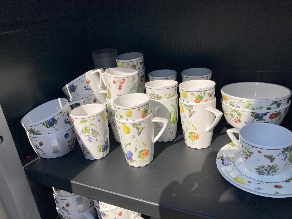 Camping servies bekers en kommen, Ophalen, Overige materialen, Overige typen, Zo goed als nieuw