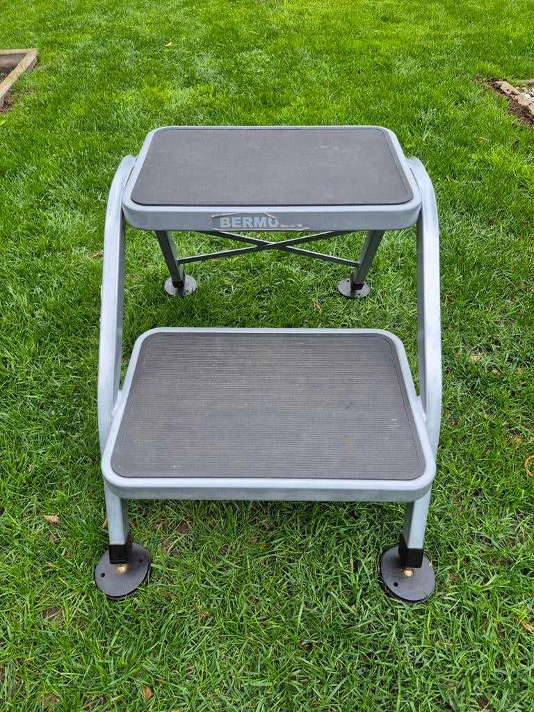 Caravan trap met stabilisatiepoten - Zeer goede staat, Caravans en Kamperen, Ophalen, Zo goed als nieuw