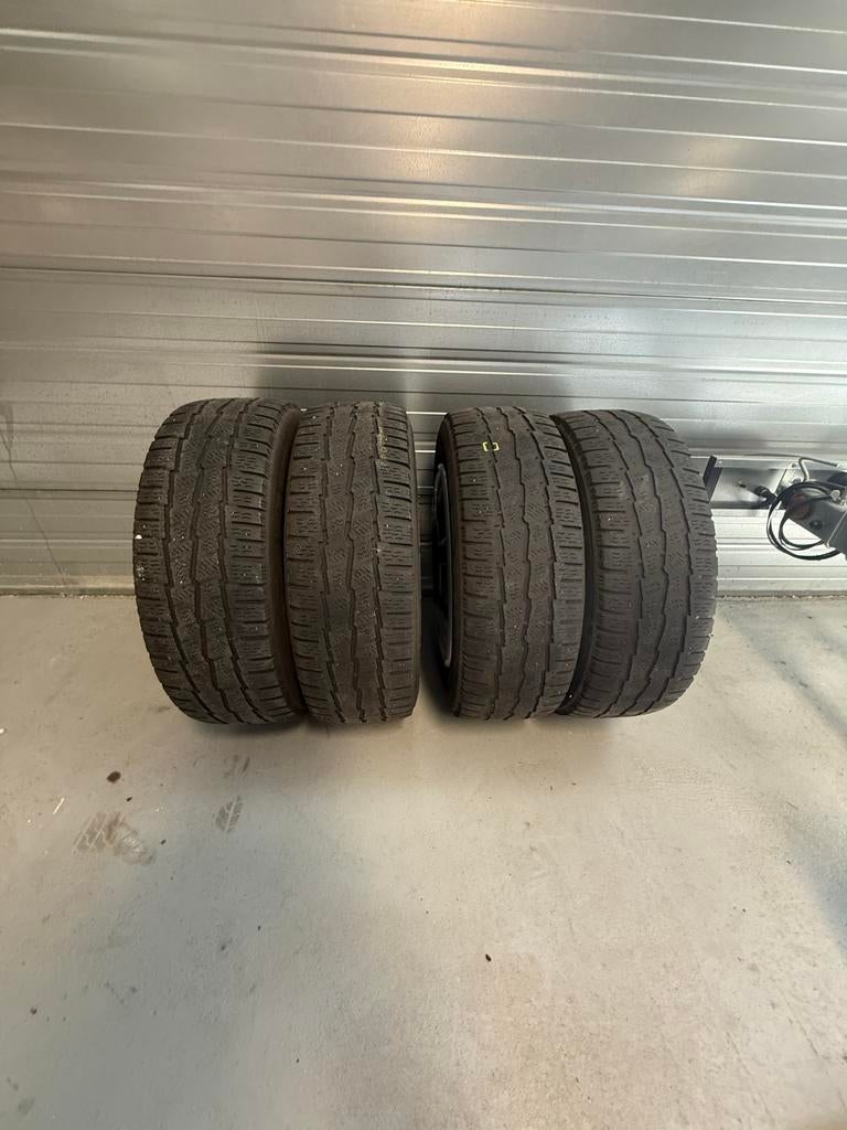 VW Transporter Michelin winterbanden 205/65R16C, Ophalen, Gebruikt