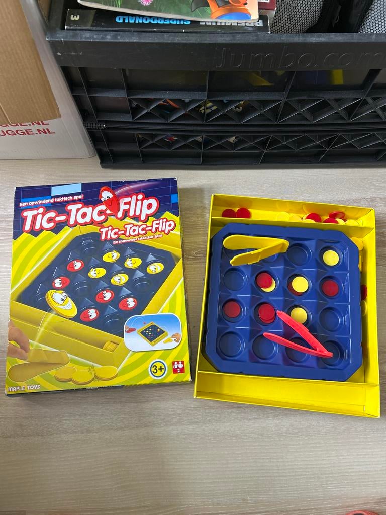 Tic-Tac-Flip Bordspel - Strategisch Plezier voor Jong en Oud, Ophalen of Verzenden, Gebruikt