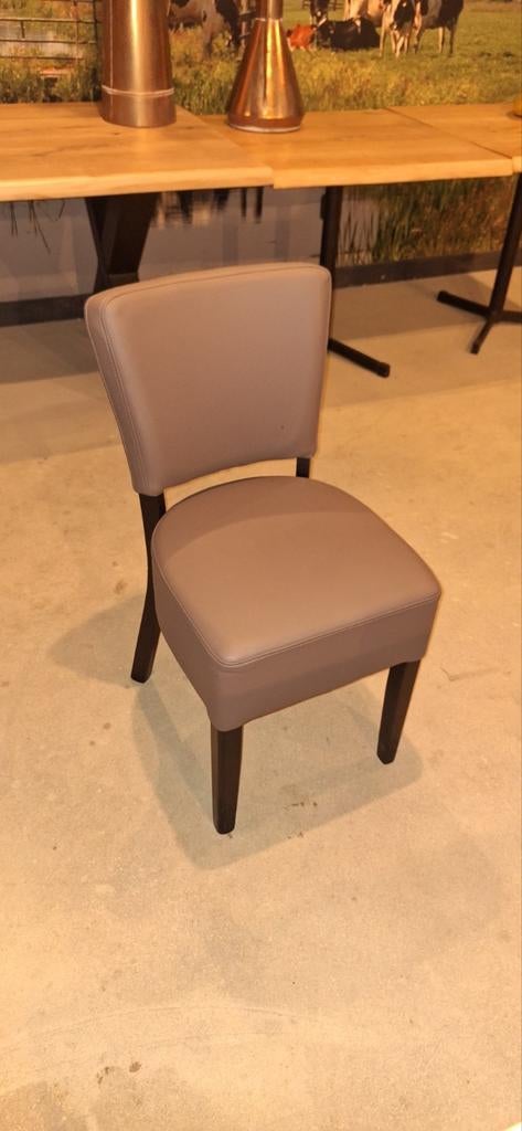 Comfortabele eetkamerstoel - Bruin/Taupe, Ophalen, Gebruikt, Bruin, Leer