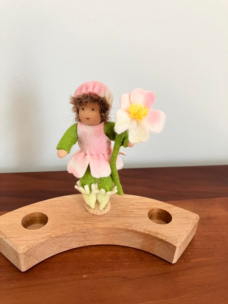 Wilde roos steker, Ophalen of Verzenden, Nieuw, Figuurtje(s), Wolvilt