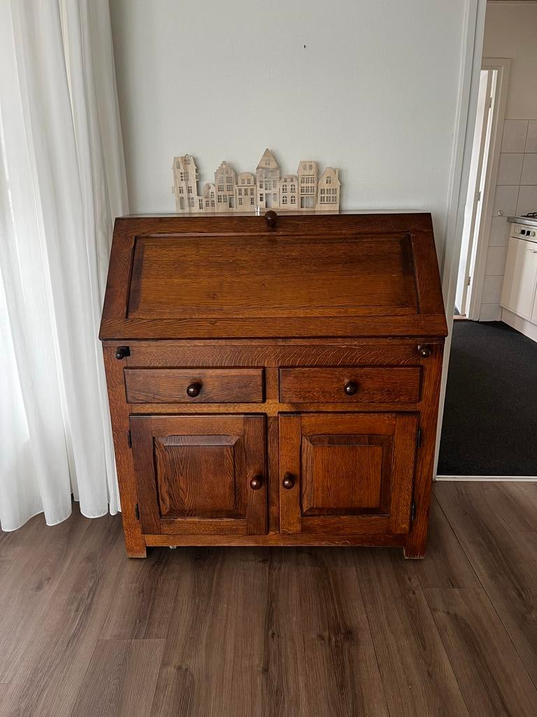 Donker eikenhouten dressoir met klep, kastjes en lades, Huis en Inrichting, Kasten | Dressoirs, Ophalen, Gebruikt, 100 tot 150 cm