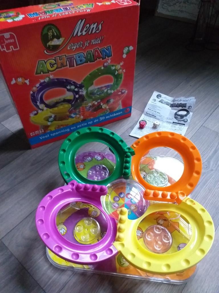 Mens erger je niet achtbaan., Ophalen, Jongen of Meisje