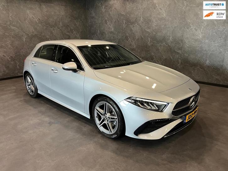 Mercedes-Benz A-klasse 200 AMG Line SFEERVERLICHTING, Auto's, Mercedes-Benz, Bedrijf, Te koop, A-Klasse, ABS, Achteruitrijcamera