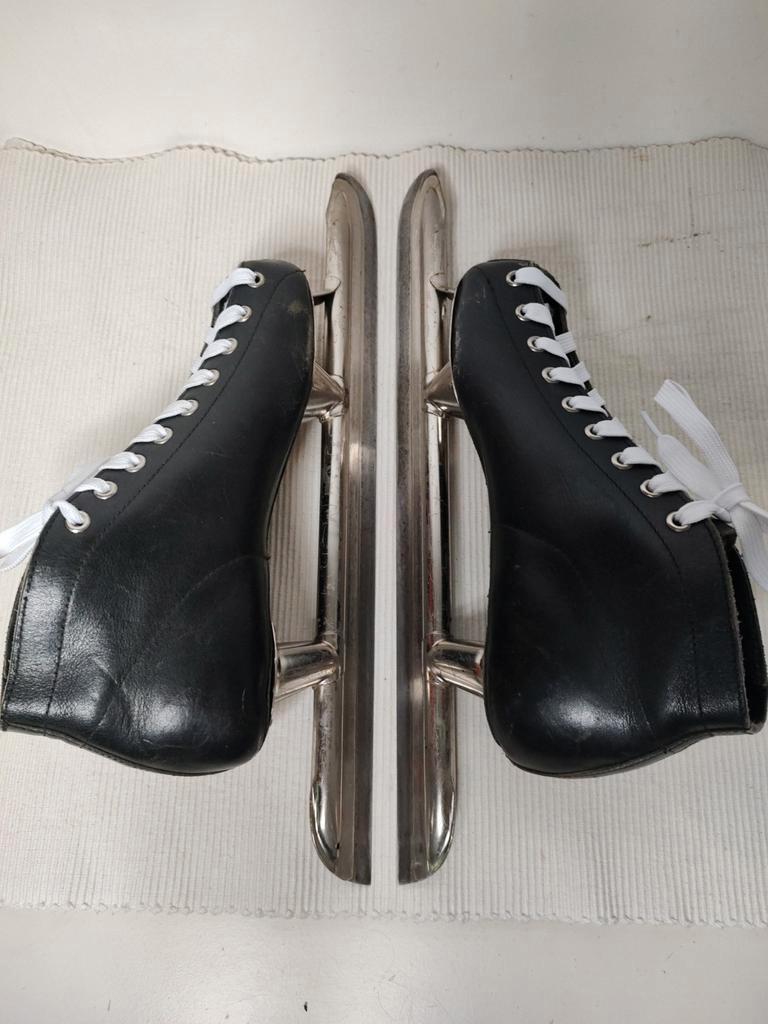 S37 Viking Halfhoge Noren maat 37, geslepen,, Sport en Fitness, Schaatsen, Gebruikt, Viking, Ophalen of Verzenden, 2e hands