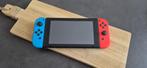 Nintendo Switch - blauw/rood te koop, Ophalen of Verzenden, Zo goed als nieuw, Met 2 controllers, Switch Original
