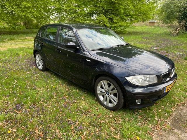 BMW 1-Serie 2.0 120I AUT 2006 Blauw, Auto's, Achterwielaandrijving, 1995 cc, 4 cilinders, 150 pk