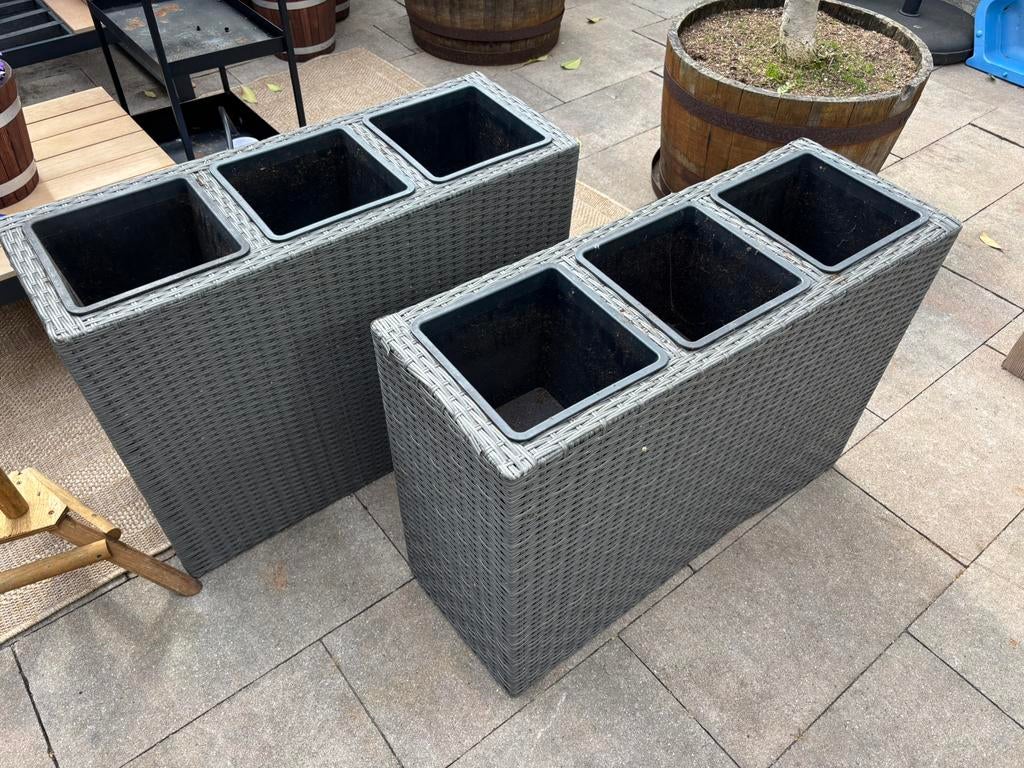 Rotan plantenbakken, Tuin en Terras, Bloembakken en Plantenbakken, Ophalen, Zo goed als nieuw, Rond