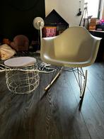 Schommelstoel wit met bijzettafeltje | gratis, Ophalen, Wit, Zo goed als nieuw, Eén