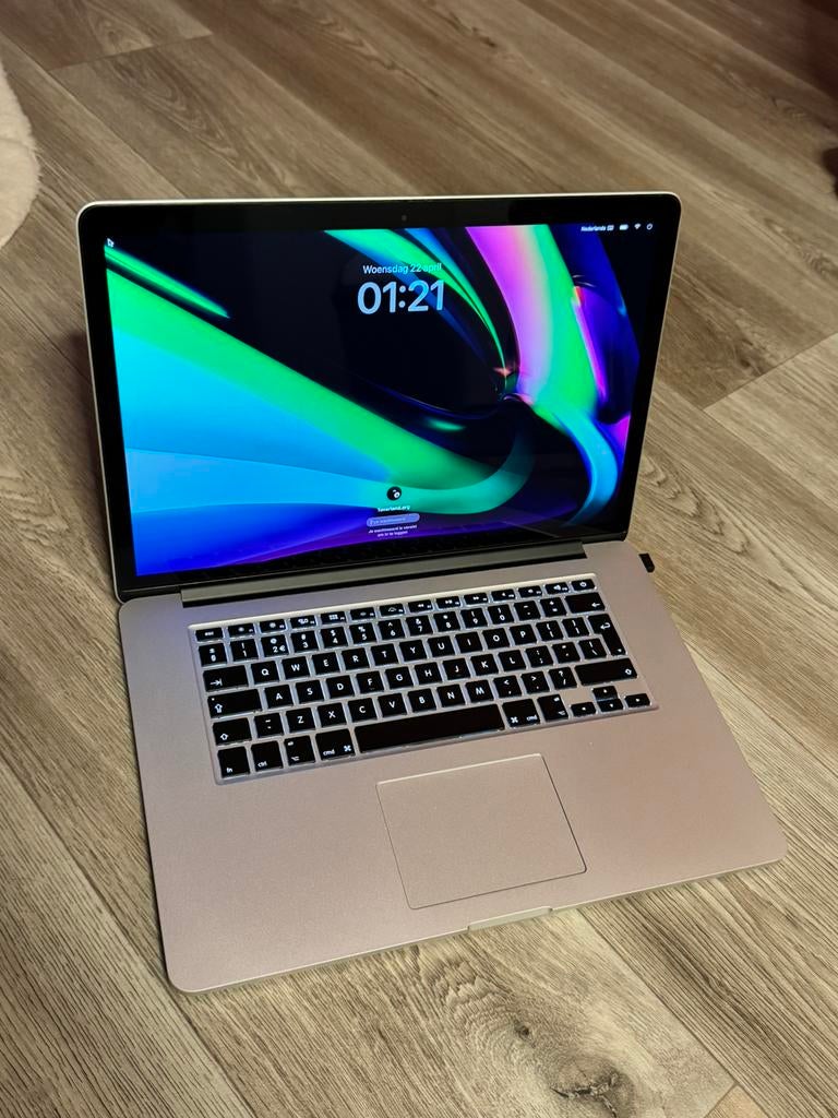 15.4 Inch Apple MacBook Pro  ‼️, MacBook Pro, 256 GB, 2 tot 3 Ghz, Ophalen of Verzenden