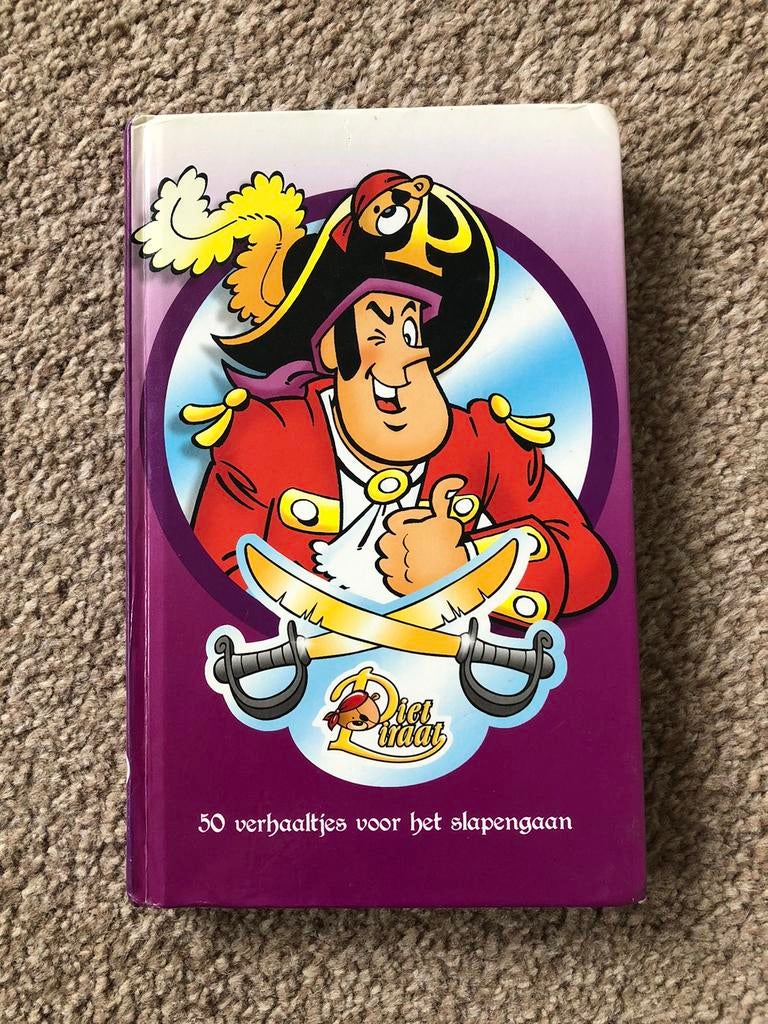 G. Verhulst - Piet Piraat 50 verhaaltjes voor het slapengaan, Fictie algemeen, Ophalen of Verzenden, G. Verhulst; H. Bourlon, Gelezen