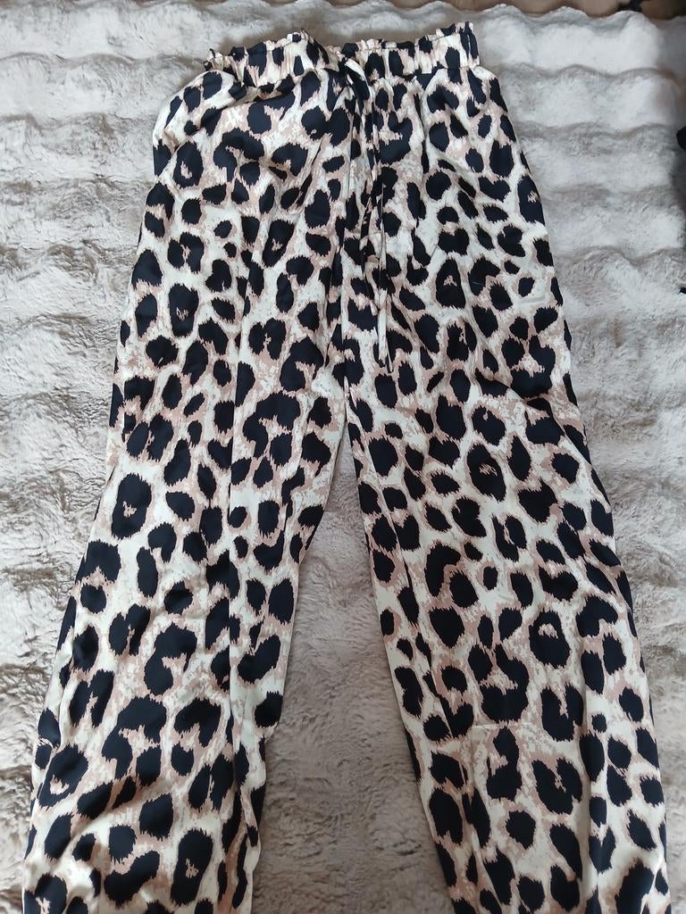 Shein Luipaardprint Broek Maat M, Kleding | Dames, Broeken en Pantalons, Maat 38/40 (M), Overige kleuren, Ophalen of Verzenden