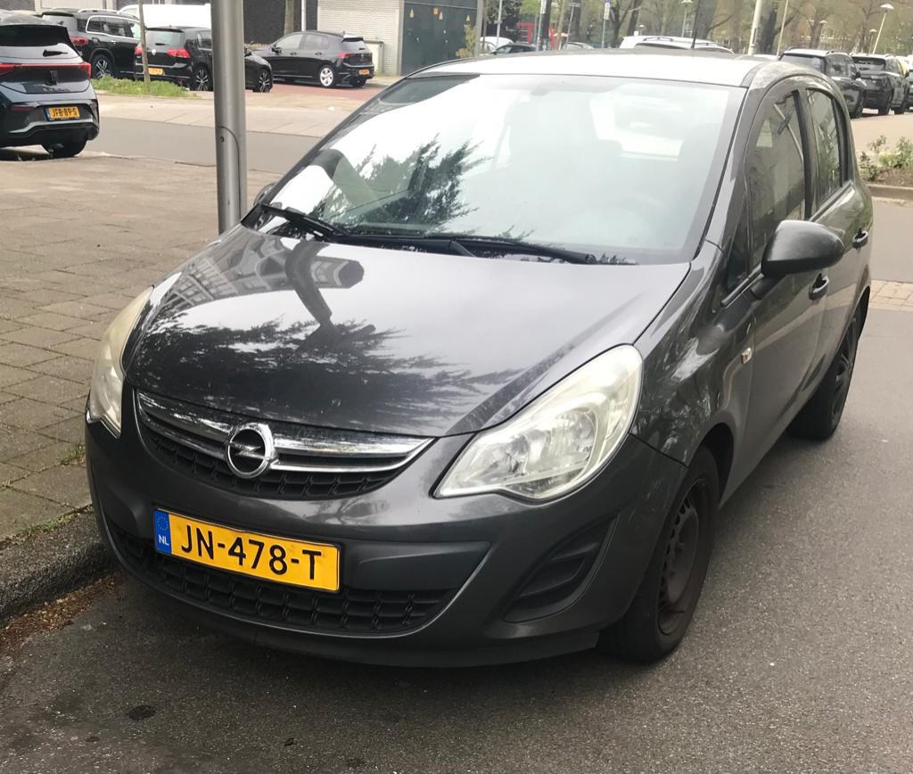 Opel Corsa 1.2 16V 5D 2011 Grijs, Voorwielaandrijving, 4 cilinders, 1229 cc, 49 €/maand
