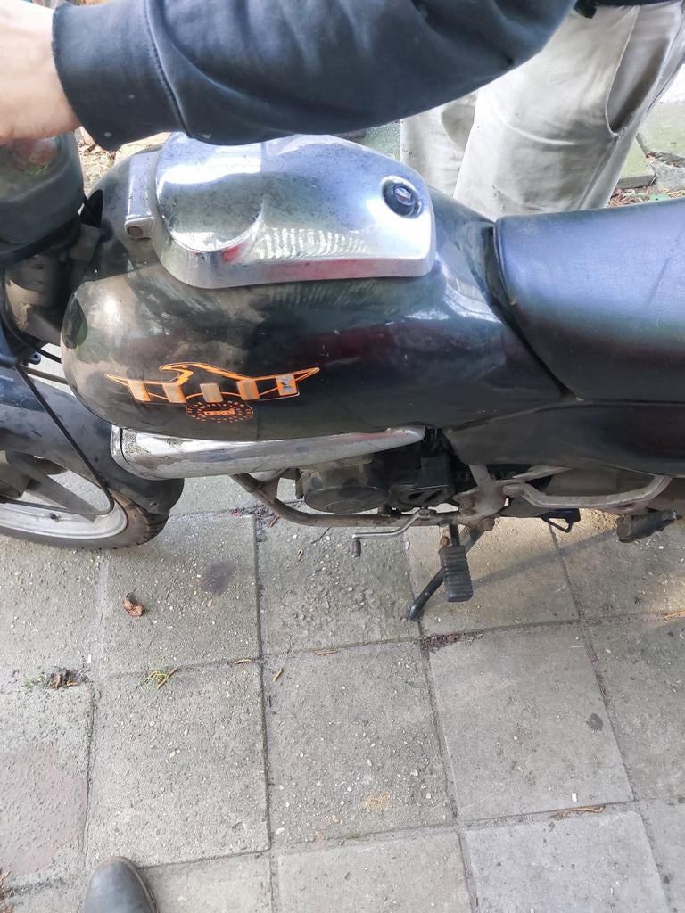 Zeldzame Derbi Fenix B-klasse brommer met Belgische papieren, Ophalen, Gebruikt