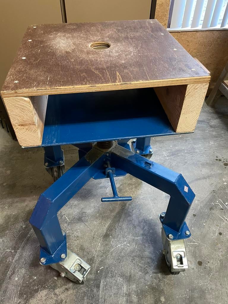 Beeldhouwbok, Ophalen, Gebruikt, Minder dan 70 cm